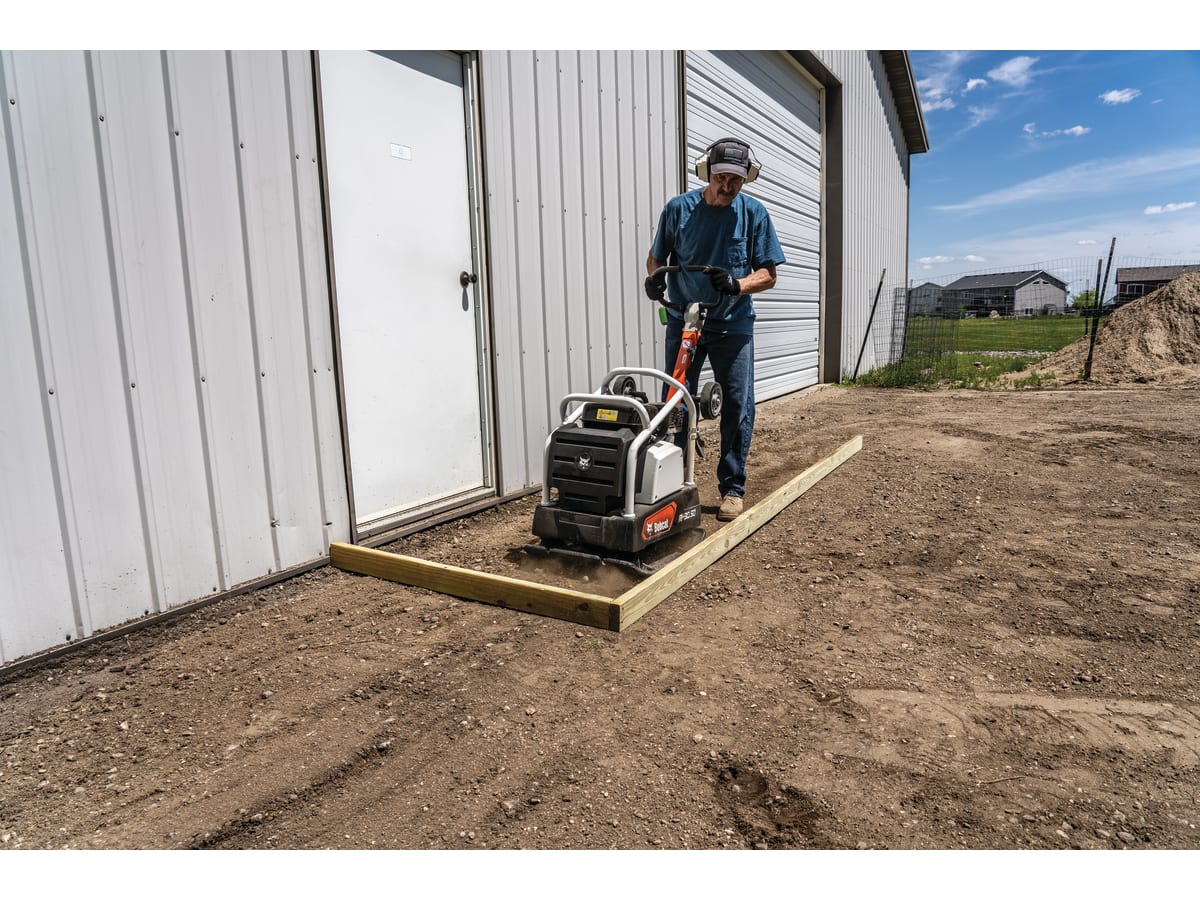 Bob Cat RP30.50 Reversible Plate Compactor