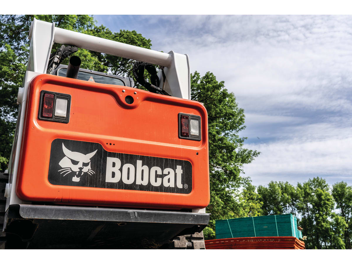 Bob Cat T650 Compact Track Loader