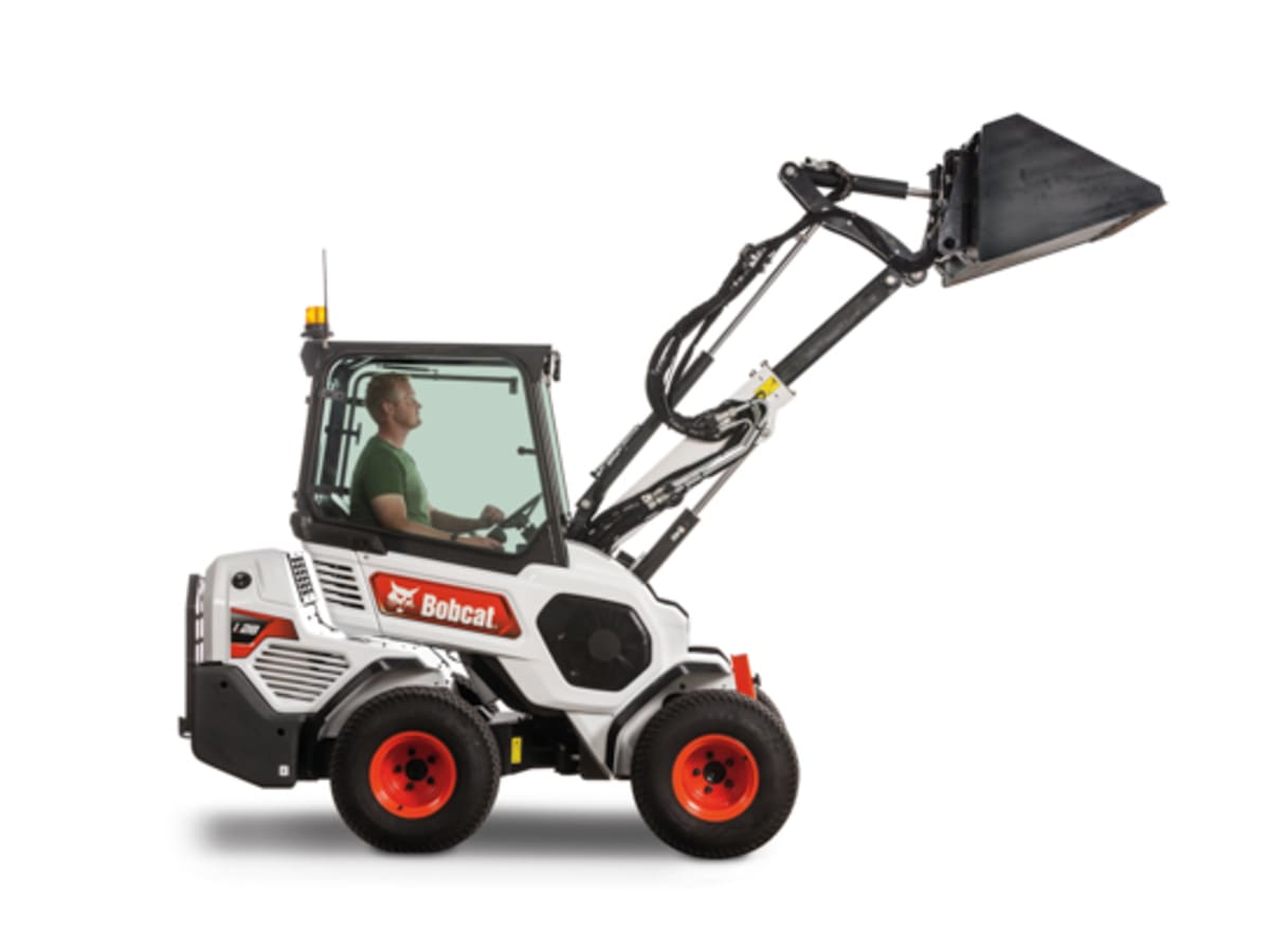 Bob Cat L28 Small Articulated Loader