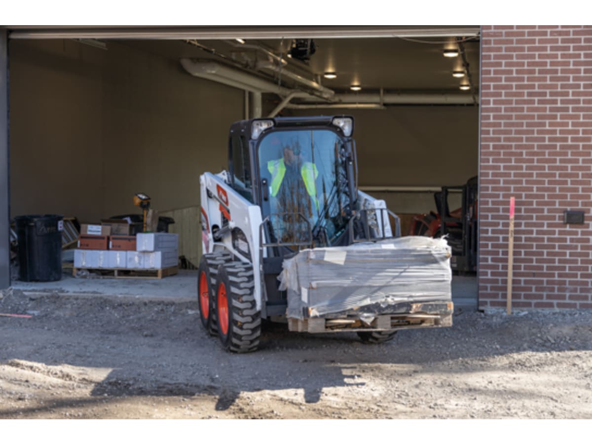 Bob Cat S450 Skid-Steer Loader