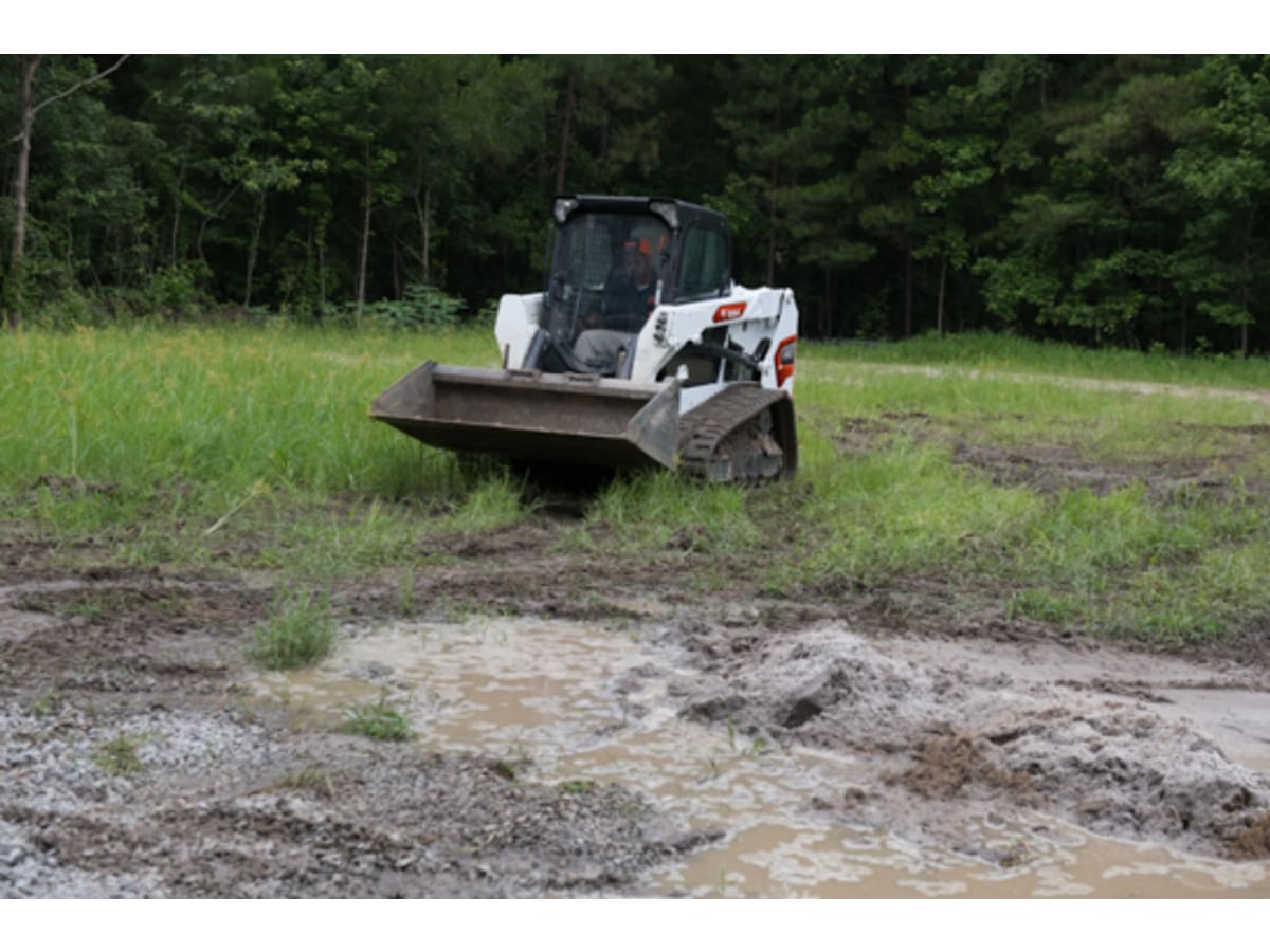 Bob Cat T550 Compact Track Loader