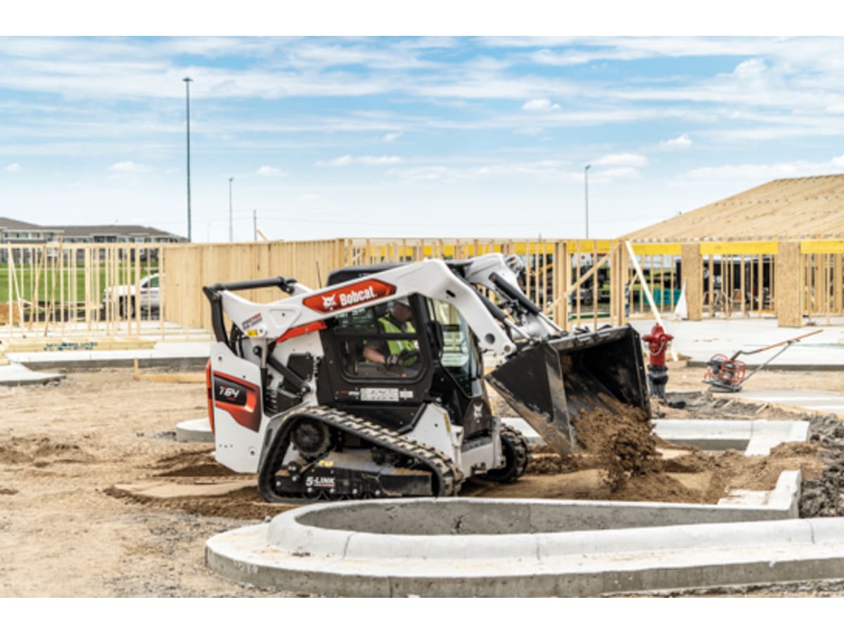 Bob Cat T64 Compact Track Loader