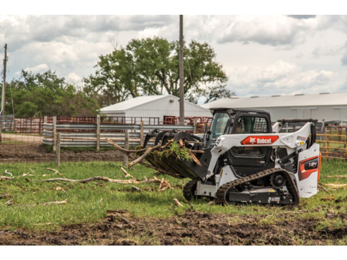Bob Cat T64 Compact Track Loader
