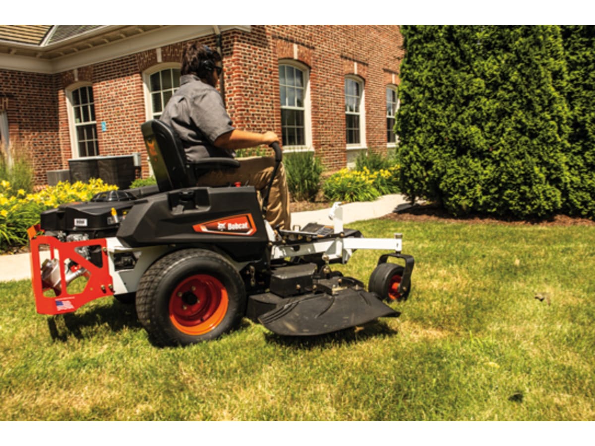Bob Cat ZT2000 Zero-Turn Mower