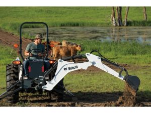 Bob Cat 4000 Platform Compact Tractors