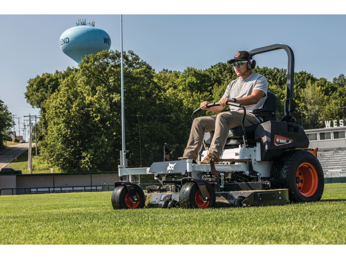 Bob Cat ZT5000 Zero-Turn Mower