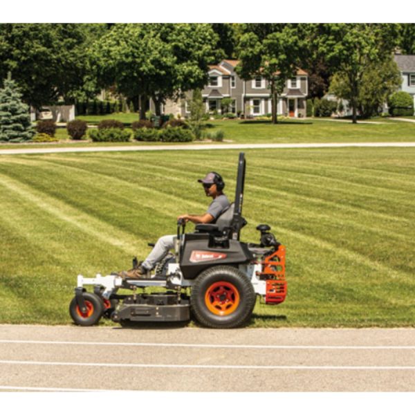 Bob Cat ZT7000 Zero-Turn Mower