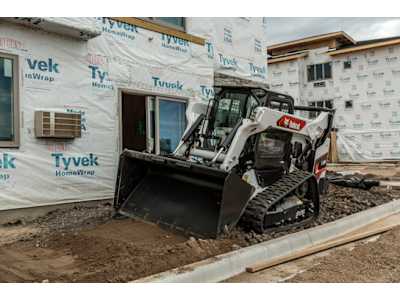 Bob Cat T66 Compact Track Loader