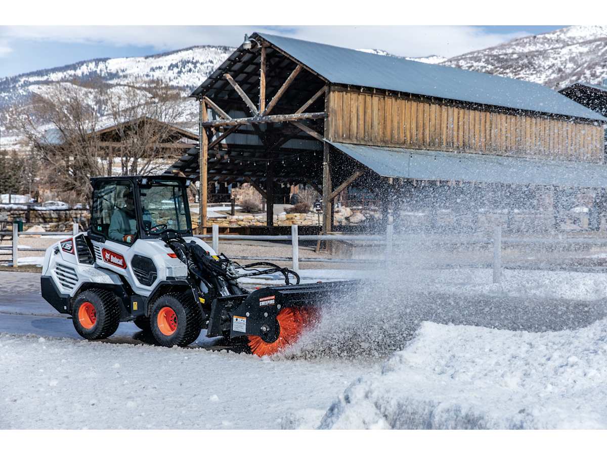 Bob Cat L35 Small Articulated Loader